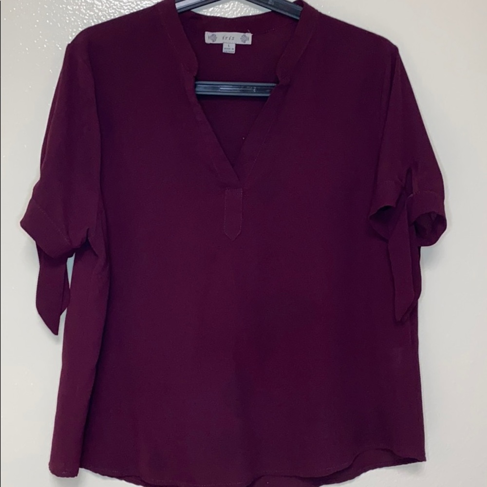 NWOT Iris burgundy blouse L